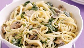 Tagliatelle di funghi al burro alle erbe