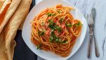 Bucatini con sugo vegetariano