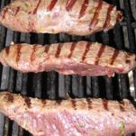 Canguro alla griglia con funghi