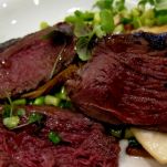 Canguro alla griglia con funghi