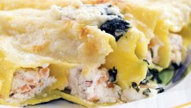 Cannelloni al salmone e spinaci