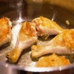 Crema di pollo alle arachidi