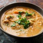 Crema di pollo alle arachidi