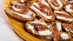 Crostini con acciughe