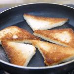 Crostini di crema di tartufo nero ed acciughe