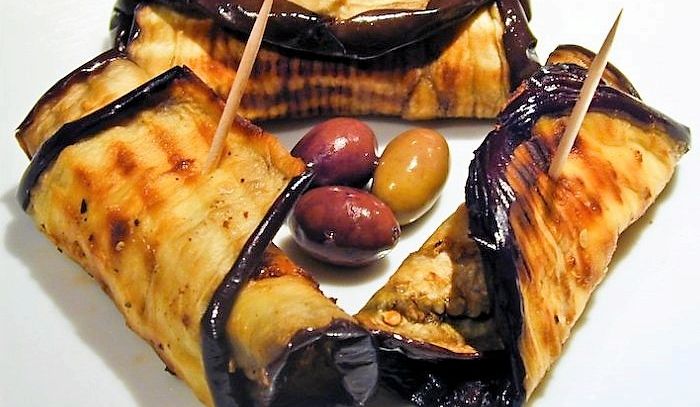 Involtini di melanzane e alici
