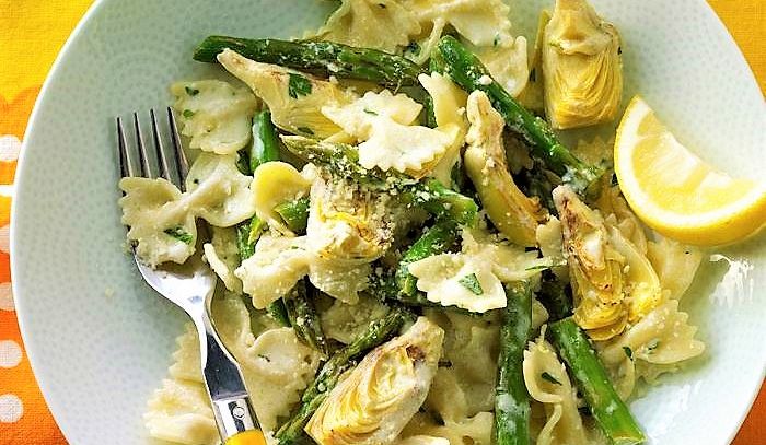 Maccheroni rosa ai carciofi