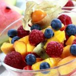 Macedonia con mousse di banana