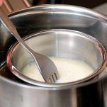 Mousse di caffè con le noci