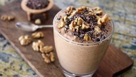 Mousse di caffè con le noci