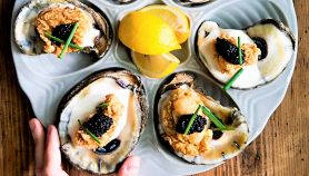 Ostriche al caviale in salsa allo Champagne
