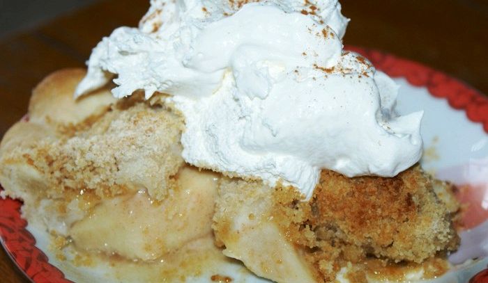 Pie di pere con panna