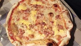 Pizza alla crema di zucca