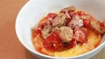 Polenta con sugo e salsiccia