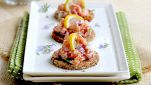 Tartare di trota su pane di segale