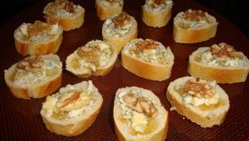 Tartine alla crema di Roquefort