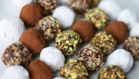 Tartufi al cocco e cioccolato