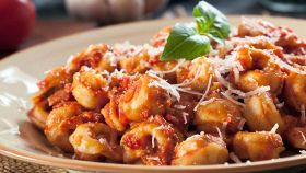 Tortellini al sugo