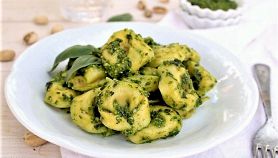 Tortelloni di carne ricotta e spinaci