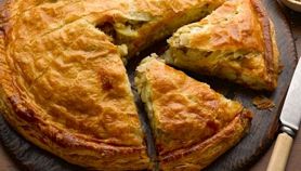 Tortino con carciofi e acciughe