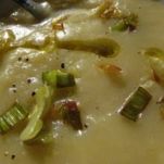 Zuppa di patate e porri aromatizzata ai porcini