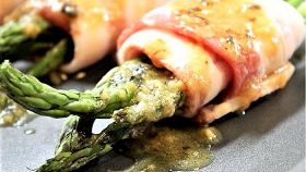 Ricetta asparagi e pancetta con salsa piccante