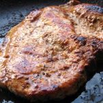 Bistecca di maiale con mais