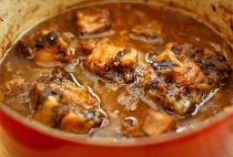 Coda di bue in umido