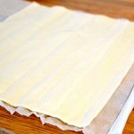 Cotechino in crosta con spinaci e lenticchie