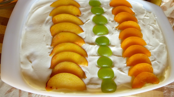 Dessert di yogurt alla frutta