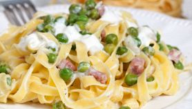 Fettuccine alla papalina