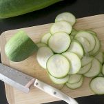 Filetto d&#8217;agnello con pomodori e zucchine