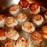 Linguine con capesante e limone