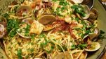 Pasta con frutti di mare e polpetti
