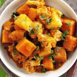 Patate e zucca al forno con funghi, cipolla e rosmarino