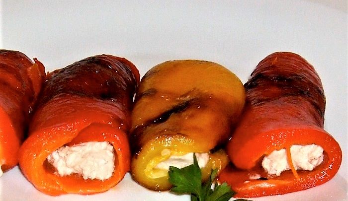 Peperoni imbottiti alla napoletana