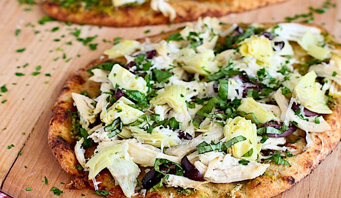 Pizzette con rucola e carciofi