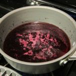 Salmone al vino rosso