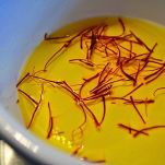 Spaghetti cacio e zafferano