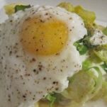 Uova e cavolini di Bruxelles