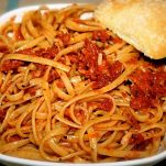 Bavette con sugo di pomodori secchi