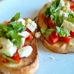 Bruschetta caprese
