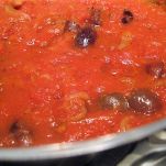 Bucatini con sugo di cozze