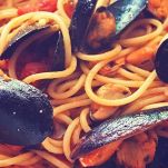 Bucatini con sugo di cozze ancora caldi