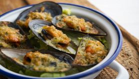 Cozze con burro all'aglio