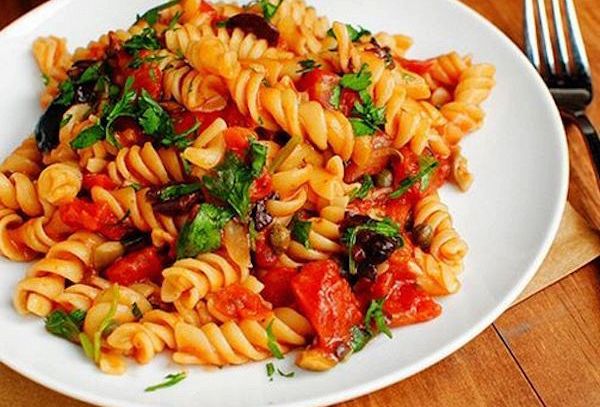 Pasta alla Pantesca: ricetta con fusilli