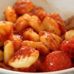 Gnocchetti di pasta al sugo piccante
