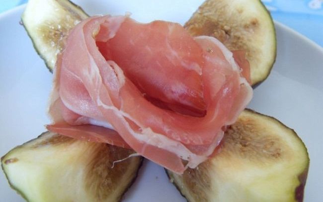 Insalata di fichi e prosciutto