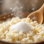 Zucchero nel riso cotto