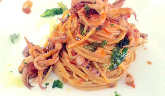 Linguine con fragoline di mare e favette